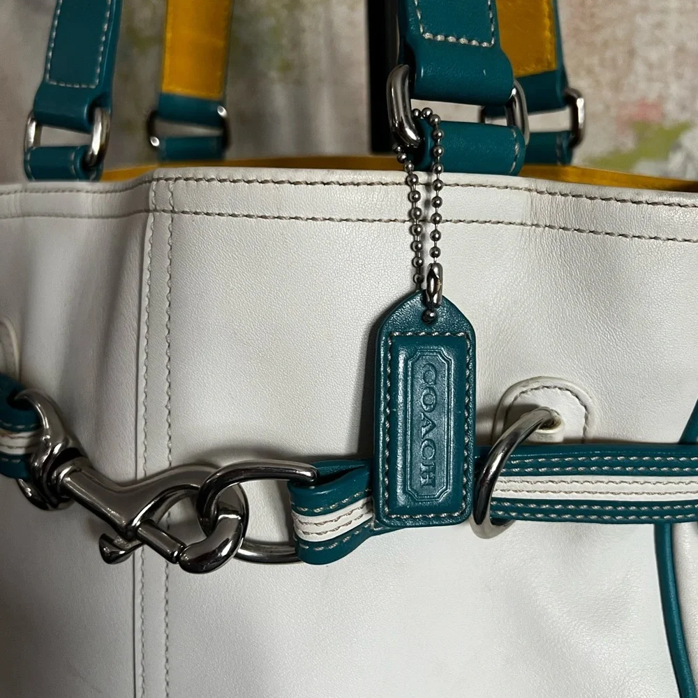 Vintage Y2K 2003 Coach Teal/Yellow/White Hampton Carryall 9286
